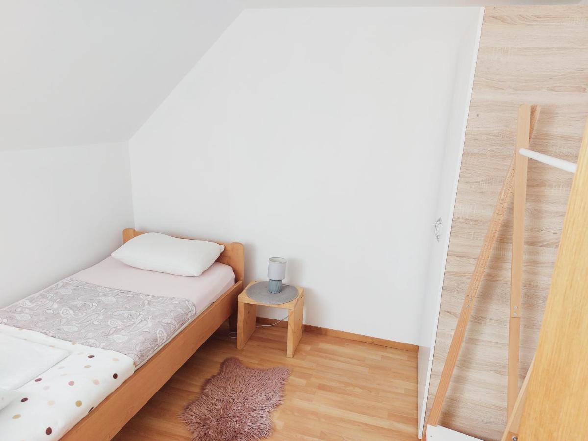Apartman Cardak Appartement Gospić Buitenkant foto